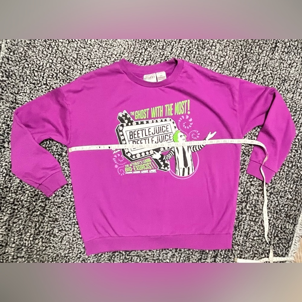 Beetlejuice Graphic Sweatshirt - Picture 5 of 10